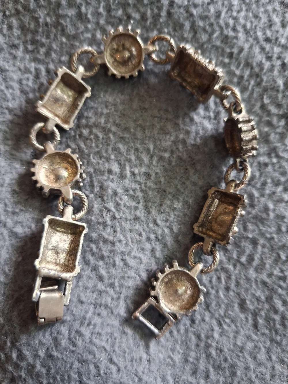 Vintage-Inspired Silver Tone Crystal Link Bracelet - Women Jewelry